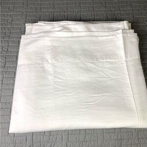 Aria Hotel Elegant White Bedding Sheet made by Sobel  Westex King